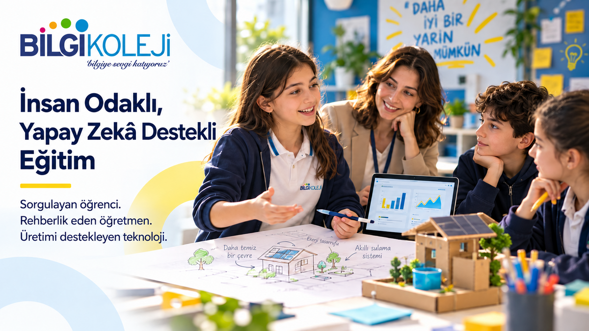 İnsan odaklı yapay zekâ eğitimi temsili: projesini öğretmenine ve arkadaşlarına anlatan öğrenci, çizimler ve bir ev maketi.